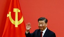Crescimento da China diminui, enquanto autoritarismo cresce em década de Xi Jinping no poder