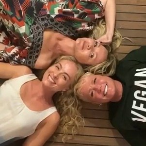 Eliana, Angélica e Xuxa, juntas, no "Criança Esperança"