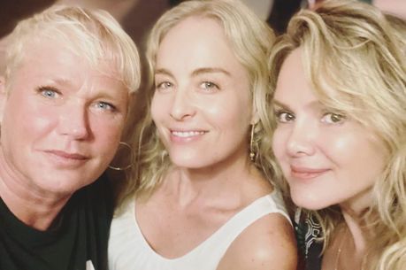 Trio de apresentadoras agitou a web com reencontro