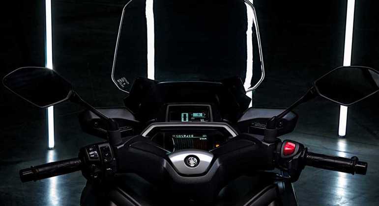 Moto terá uma tela TFT de 4,3 polegadas com conexão com smartphone por meio de Bluetooth