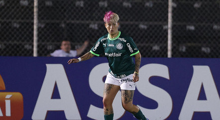 Yamila em ação pelo Palmeiras
