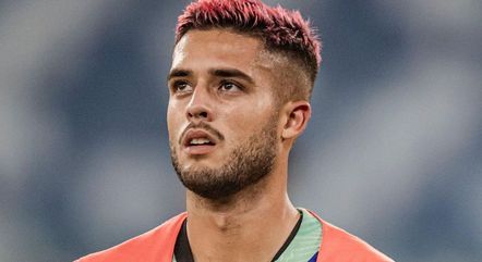 Yan Couto está no lugar de Danilo, que sentiu lesão no jogo contra a Venezuela
