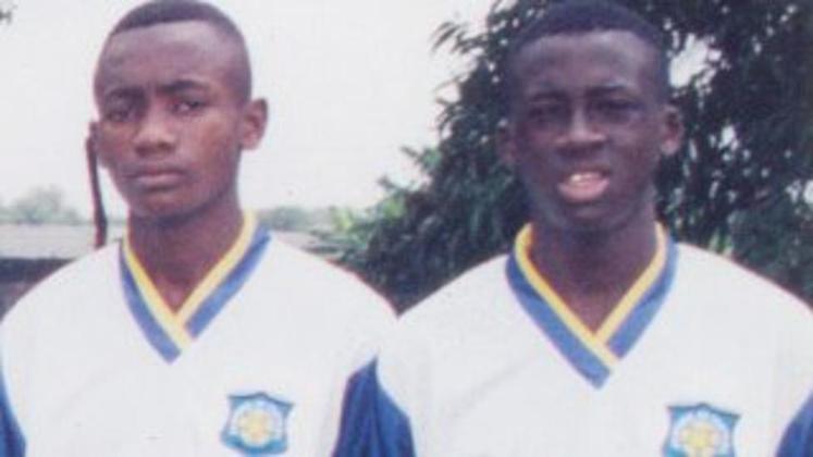 Yaya Touré nasceu em 13 de maio de 1983, em Bouaké, na Costa do Marfim. Seu primeiro clube, ainda na infância, foi o ASEC Mimosas, onde atuou com o seu irmão Kolo, ex-Arsenal, City e Liverpool, hoje já aposentado, e também com Salomon Kalou (foto), atualmente no Hertha Berlin, da Alemanha.