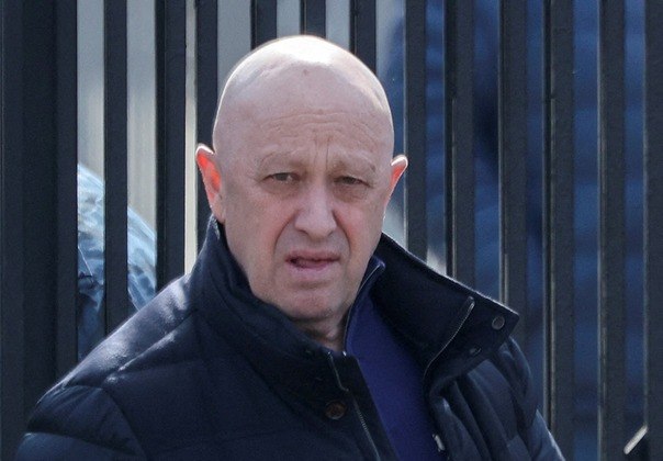 Nesse dia, as tropas paramilitares do grupo Wagner, então braço direito de Putin, marcharam rumo a Moscou, chegaram a quase 200 quilômetros da capital russa e depois recuaram. Eles começaram a retornar para sua base, em Rostov-on-Don, após uma ordem de Prigozhin