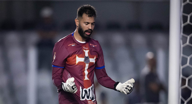 Nos pênaltis contra o RB Bragantino, na semifinal do Paulistão, Ygor Vinhas fez duas defesas