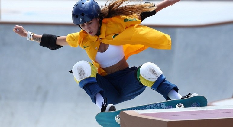 Brasileiras avançam e estão na final do skate park em ...