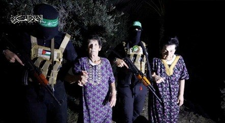 Idosas mantidas reféns pelo Hamas são libertadas