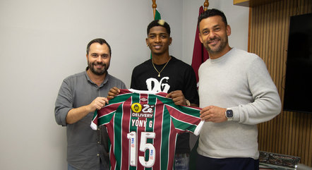 Yony González apresentado no Fluminense