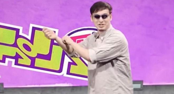 Trecho de vídeo no YouTube ensina crianças a cortarem o pulso