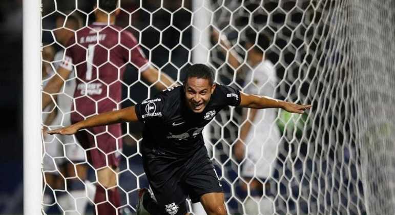 Ytalo e Hurtado comemoram 'primeiros gols' do RB Bragantino