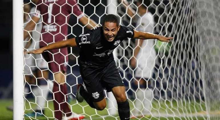 Ytalo comemora primeiro gol do RB Bragantino na Libertadores
