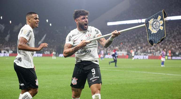 Yuri Alberto avalia empate do Corinthians em casa como positivo e