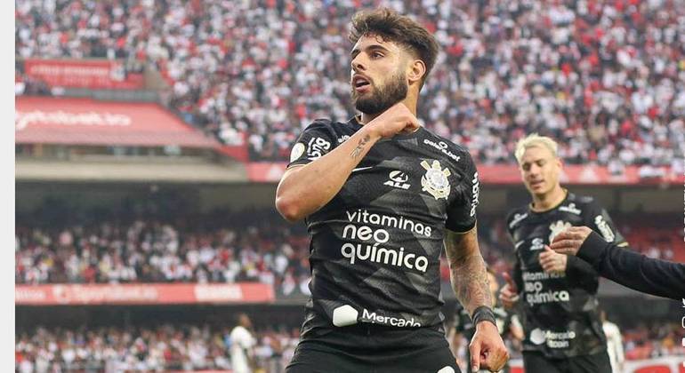 Yuri Alberto comemora o lindo gol que marcou. E que acabou 'fazendo mal' ao Corinthians
