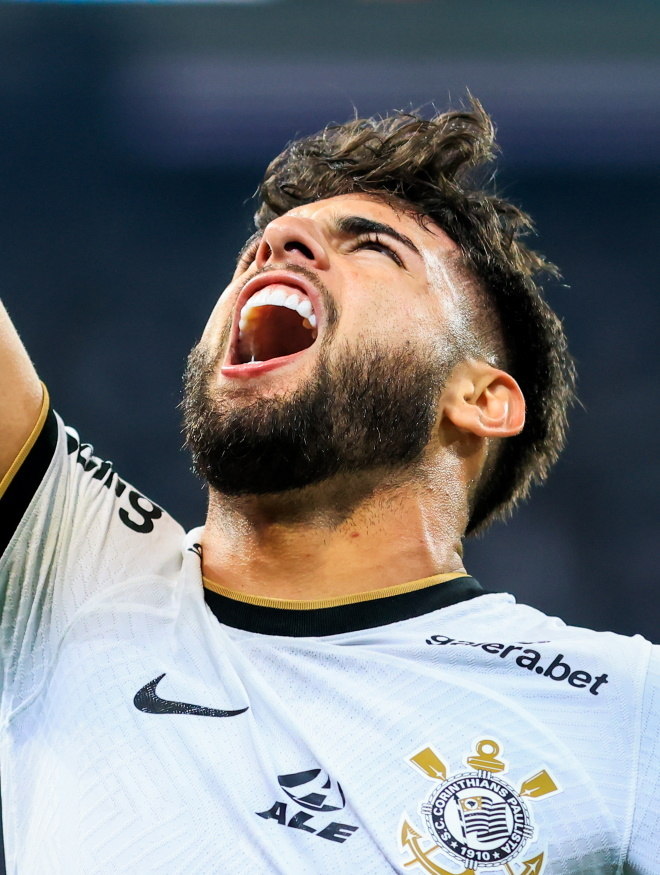 Yuri Alberto. Na nona partida, o prazer de marcar pelo Corinthians. Três vezes