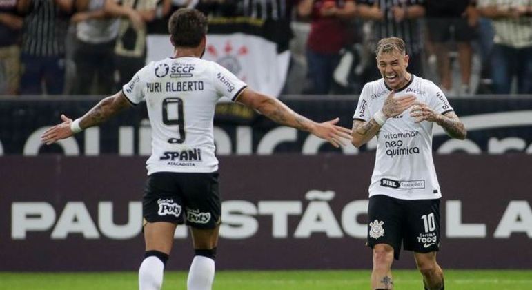 Yuri Alberto e Róger Guedes estão se destacando no Corinthians