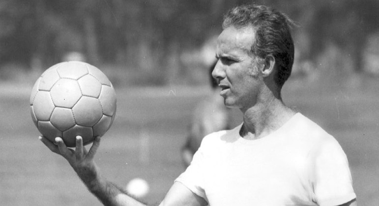 6. ZagalloAbrindo a lista dos técnicos, Zagallo chegou ao Al-Hilal em 1978. Além de ter sido responsável por levar Rivellino à Arábia, ganhou um Campeonato Saudita