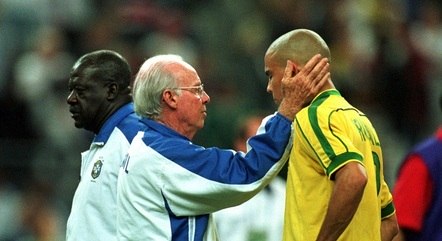 Zagallo foi técnico de Ronaldo na Copa de 1998