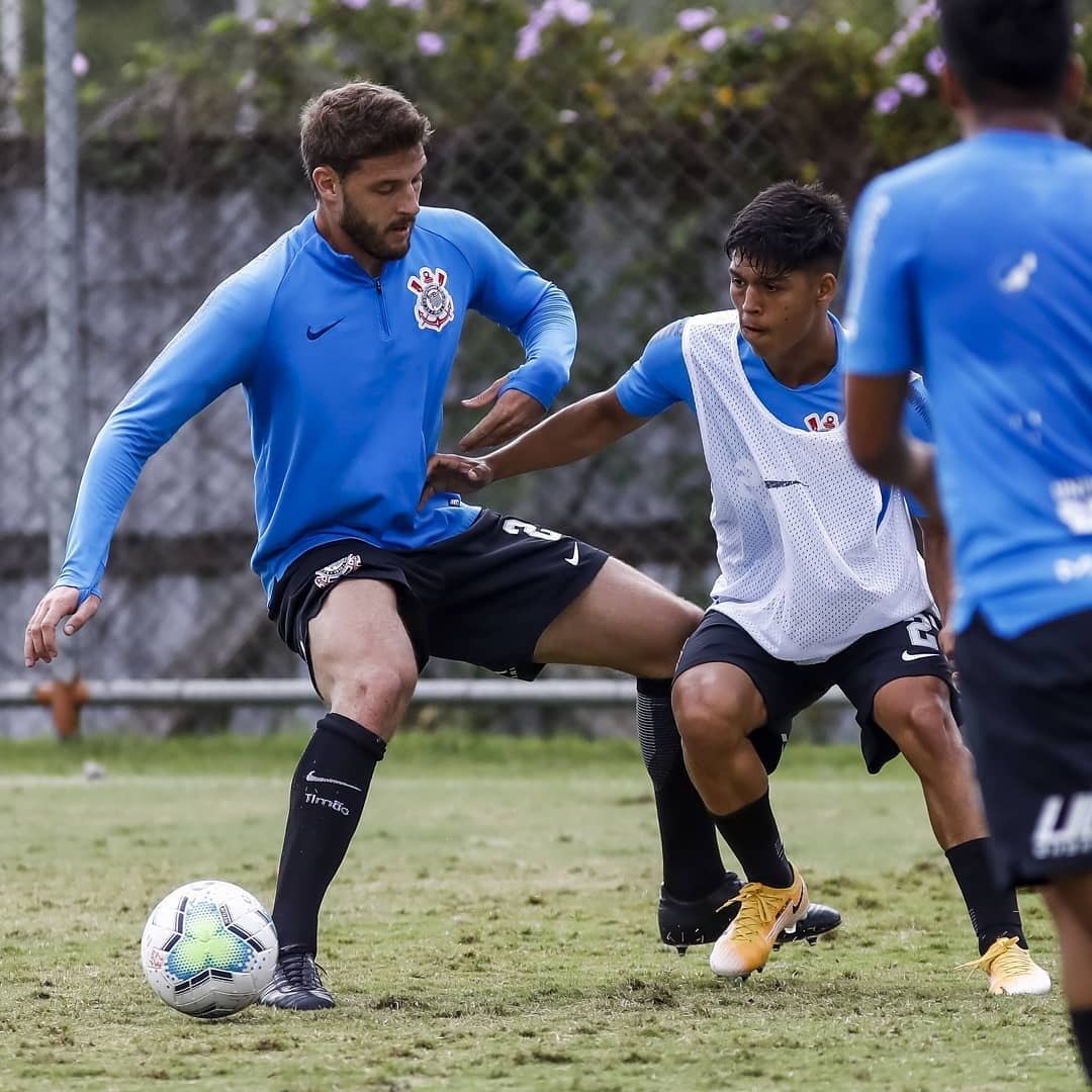 Aos 13 anos, campo-grandense é selecionado para ingressar em time do  Corinthians - JD1 Notícias