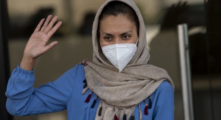Zainab Momeny chegou nesta manhã (10) ao Chile após passar alguns dias no Paquistao