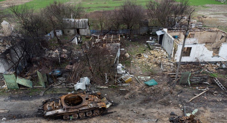 Campanha ofensiva da Rússia deixou milhares de mortos e desabrigados na Ucrânia