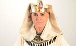 Zé Carlos Machado deu um verdadeiro show de interpretação no papel do implacável faraó Seti I em Os Dez Mandamentos. O personagem se despediu da novela após ser envenenado por Yunet (Adriana Garambone). Em entrevista ao R7, o ator comentou a experiência de ter um papel de destaque na primeira produção bíblica do mundo 