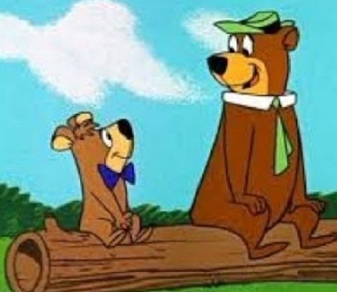 Zé Colmeia - Provavelmente o urso mais famoso dos desenhos, Zé Colméia é antropomórfico e um dos principais personagens da Hanna-Barbera, sendo criado em 1958.