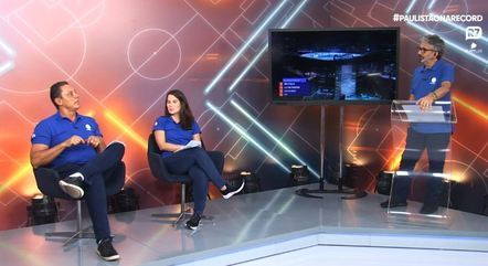 Zé Luiz no pós-jogo do R7 com Cosme Rímoli e Camila Juliotti