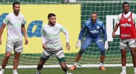 Zé Rafael em treino pelo Palmeiras nesta terça-feira (11)