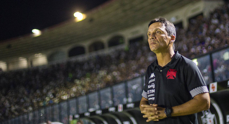 Zé Ricardo segue invicto na Série B comandando o Vasco