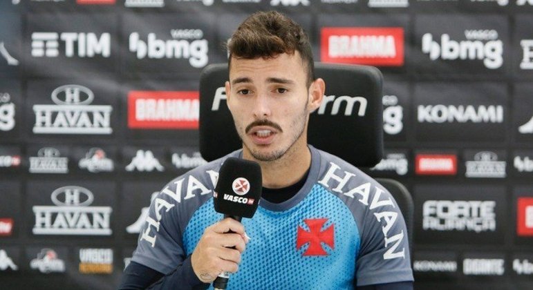 Zeca (lateral-esquerdo - 27 anos - Brasil): Campeão Olímpico pelo Brasil na Rio 2016,  Zeca estava no Vasco na temporada 2021. Ele não terá o contrato renovado e já está livre no mercado.