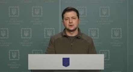 Volodymyr Zelensky discursou nesta sexta-feira