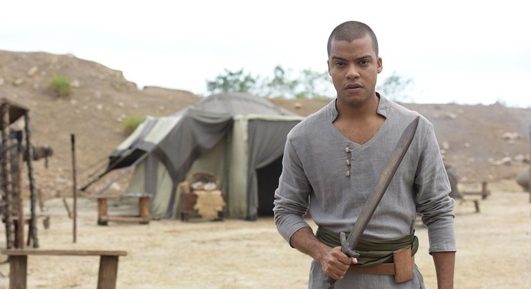 "Acho que o público vai gostar bastante do resultado", diz Silcler sobre novas emoções de Reis