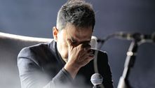 Zezé Di Camargo chora ao ver o público cantando em 'É o Amor'