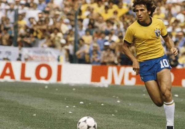 ZICO - Ídolo do Flamengo, o meia foi camisa 10 da Seleção Brasileira nas Copas do Mundo de 1982 e 1986. Na Espanha, em 1982, o Brasil encantou com o bom futebol, mas foi eliminado pela Itália, na segunda fase do Mundial.