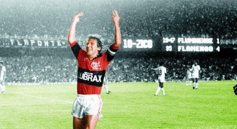 Zico é o maior artilheiro da história do Flamengo