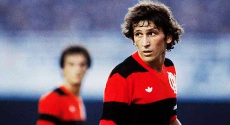 Zico vem em segundo na lista. 