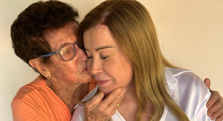 Zilu Godoi se despede da mãe, Dona Fia, de 88 anos
