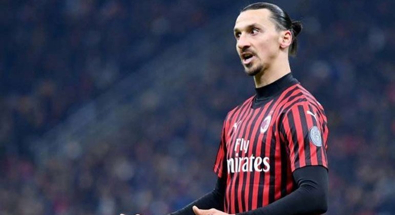 Zlatan Ibrahimovic - Entre 2010 e 2012, Ibra brilhou com a camisa do Milan, e depois se transferiu para o PSG. O sueco retornou ao Rossonero após deixar o Los Angelez Galaxy, em 2020